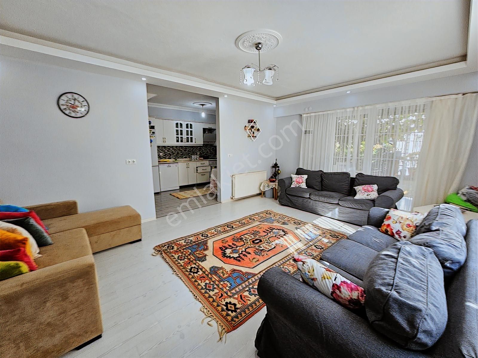 Deniz'den 3+1 Merkezi Konumda,ebeveyn Banyolu,denize Yakın Villa - Görsel 9