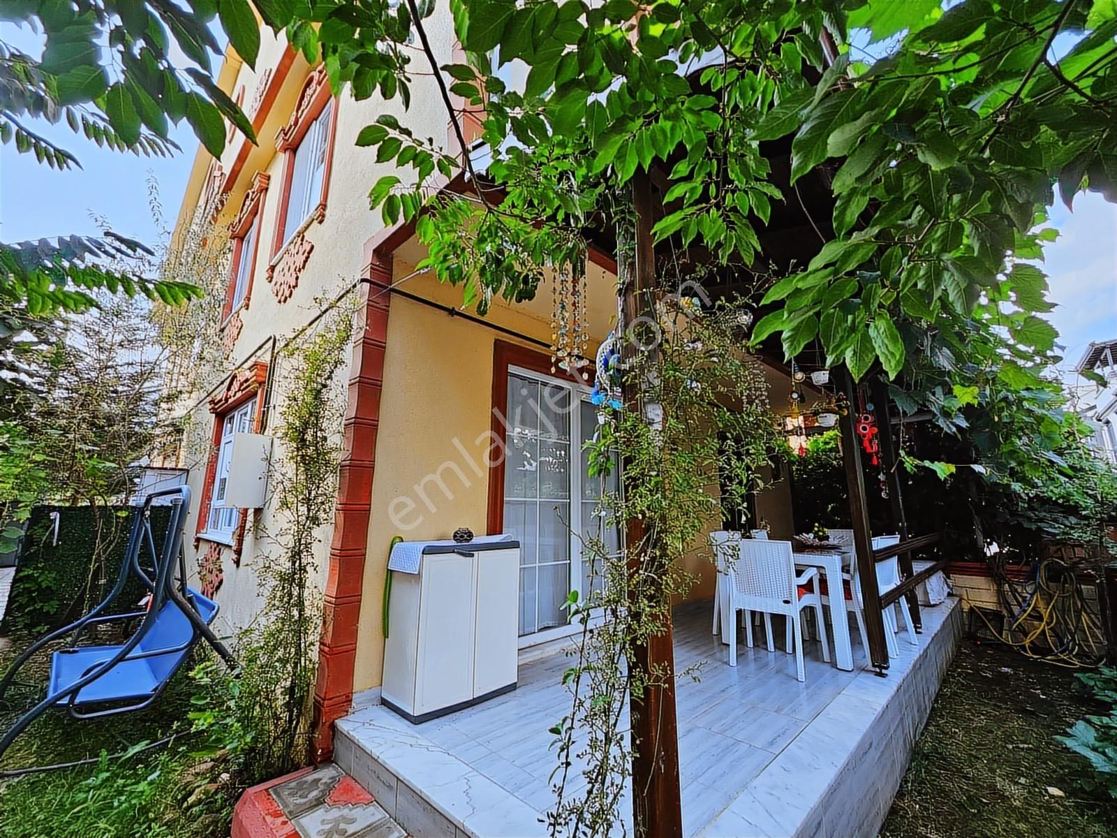 Deniz'den 3+1 Merkezi Konumda,ebeveyn Banyolu,denize Yakın Villa - Görsel 3