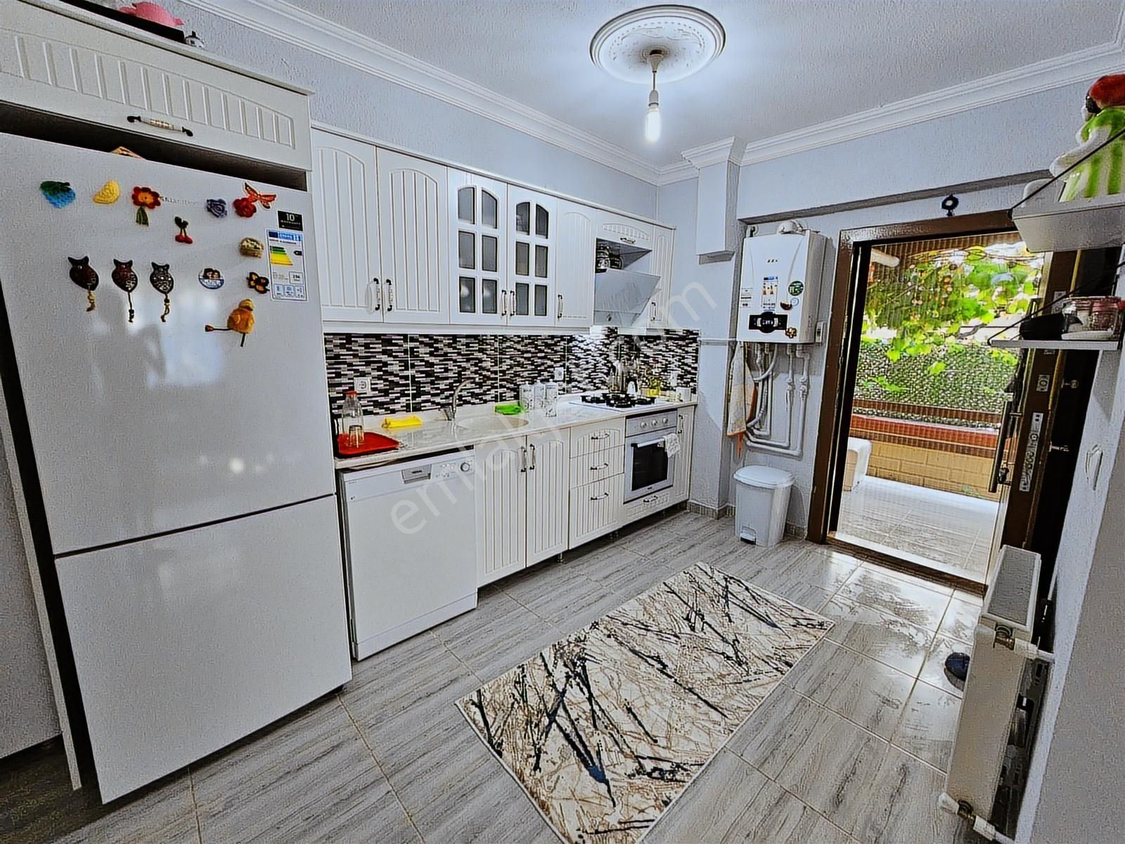 Deniz'den 3+1 Merkezi Konumda,ebeveyn Banyolu,denize Yakın Villa - Görsel 19