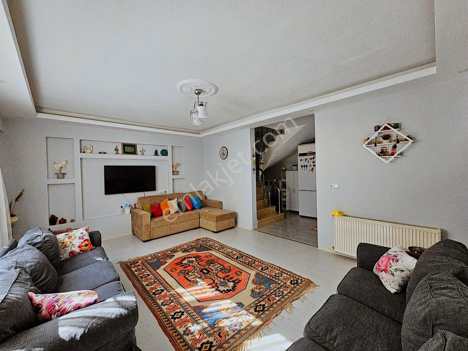 Deniz'den 3+1 Merkezi Konumda,ebeveyn Banyolu,denize Yakın Villa - Görsel 25