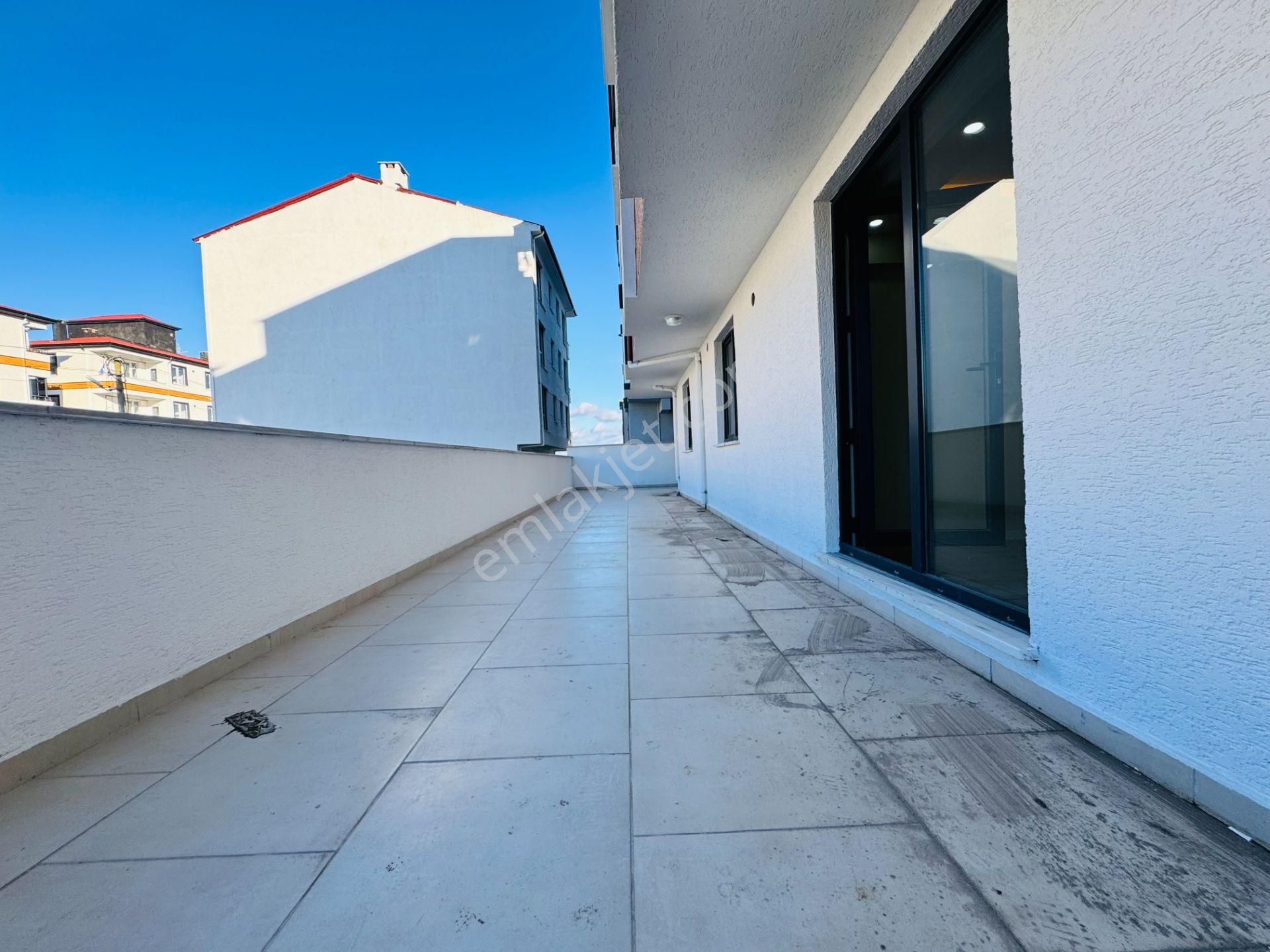 Güven'den Kapaklı'da Servislere Yakın Teraslı Kiralık 1+1 Daire - Görsel 14