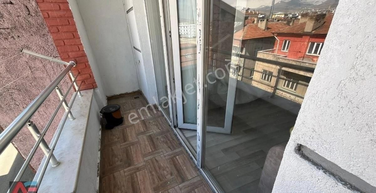 Merkeze Yakın 1+0 Eşyalı Kiralık Daire - Görsel 2
