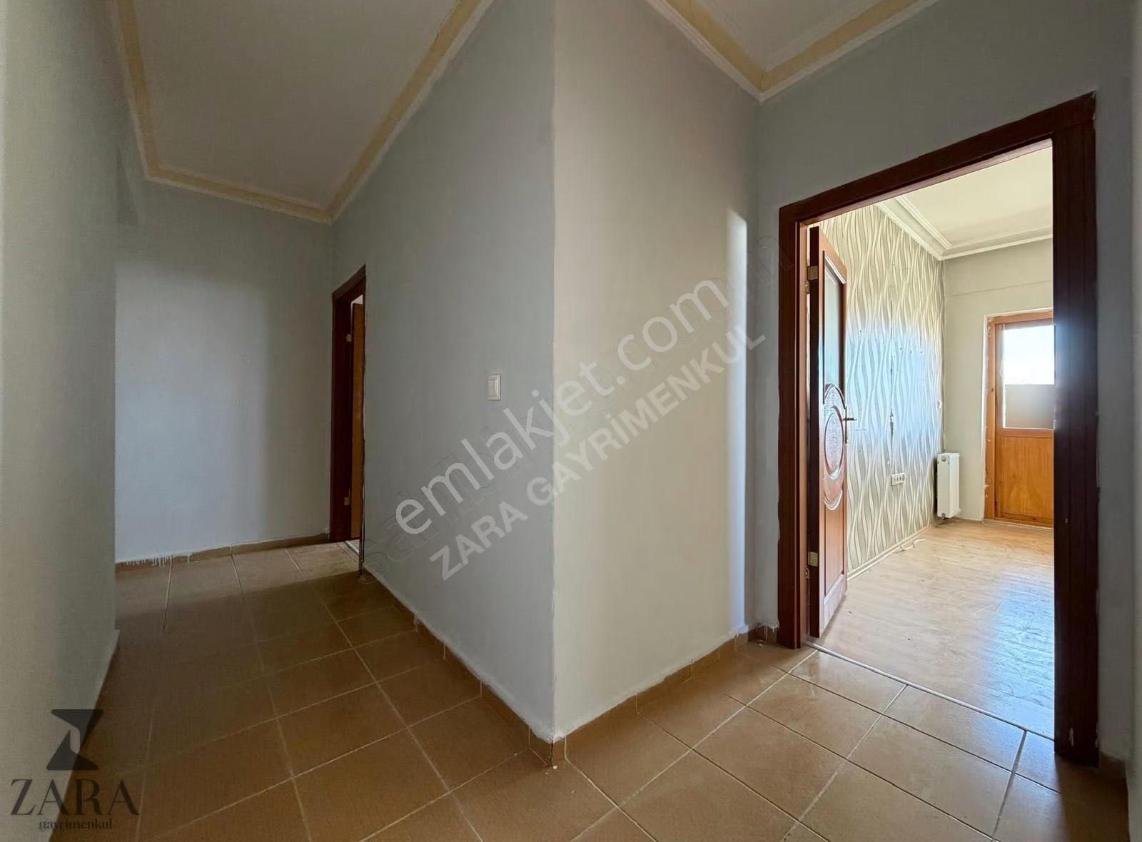 ▄zara▄akşemsettin Mh Ana Cd Üzeri Ara Kat Asansörlü 2+1 Daire - Görsel 16
