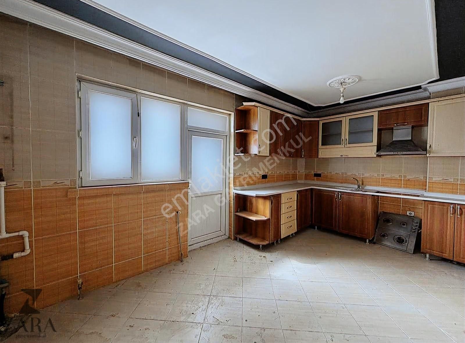 ▄zara▄akşemsettin Mh. 928 Cd. Üzeri 5+1 250m² Lüks Dublex