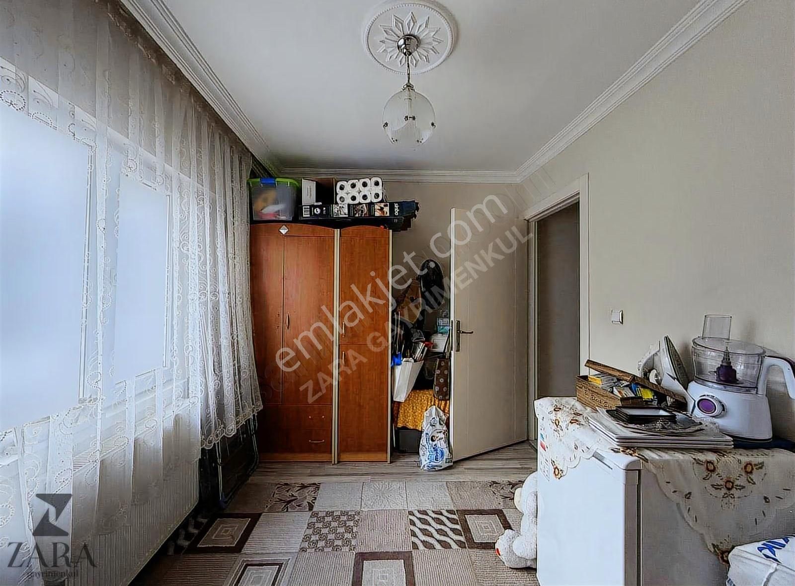 ▄zara▄cumartesi Pazarı Yakını Cadde Üzeri Asansörlü Ara Kat 3+1 - Görsel 5