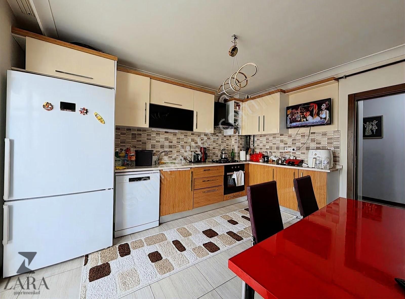 ▄zara▄duralialıç Mh. Kazakistan Park Yanı 3+1 145m² Site Dairesi