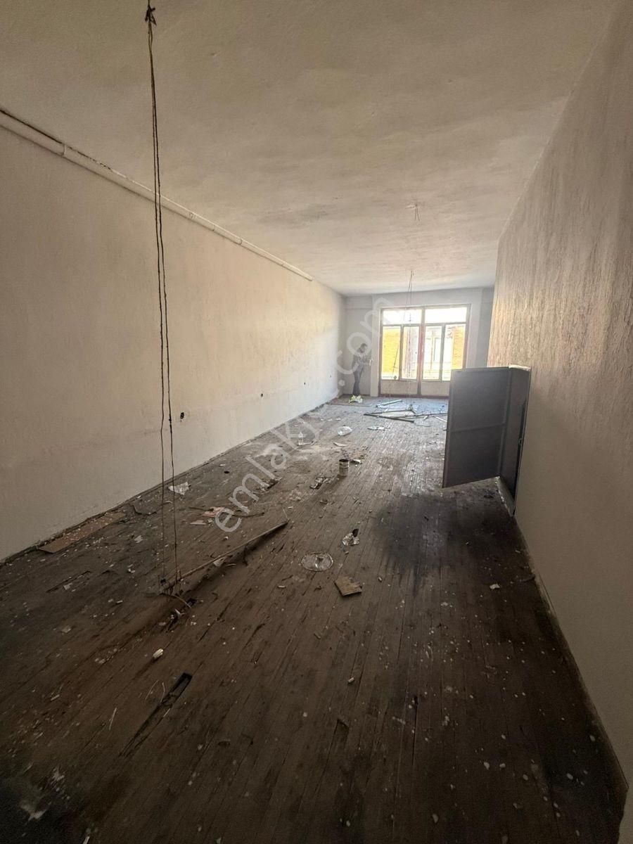 Aykent'te 200 Metrekare Satılık Dükkan Yerine Göre En Uygunu - Görsel 2