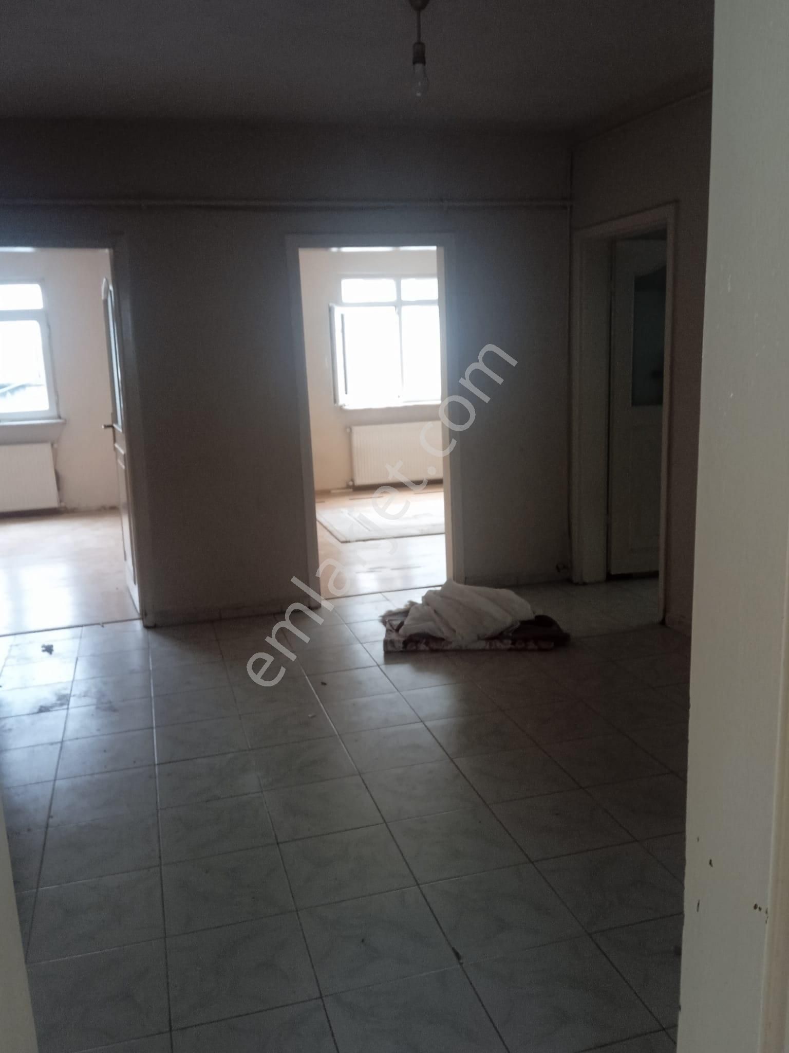 Bahcelievler Hürriyet Mh 3+1 4 Kat Kiralık Daire - Görsel 9