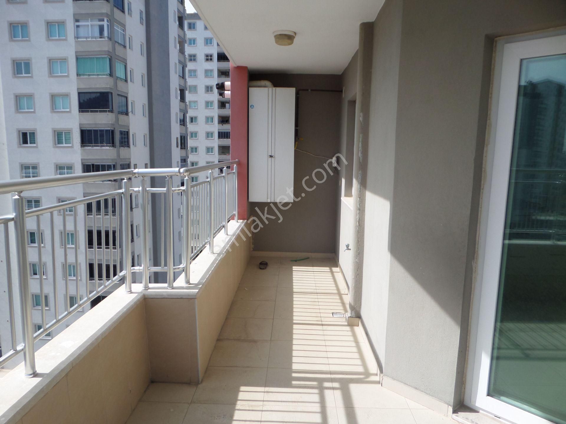 100.yılda,kriminal Civ.2+1,açık Mut.doğalgazlı Satılık Daire - Görsel 3