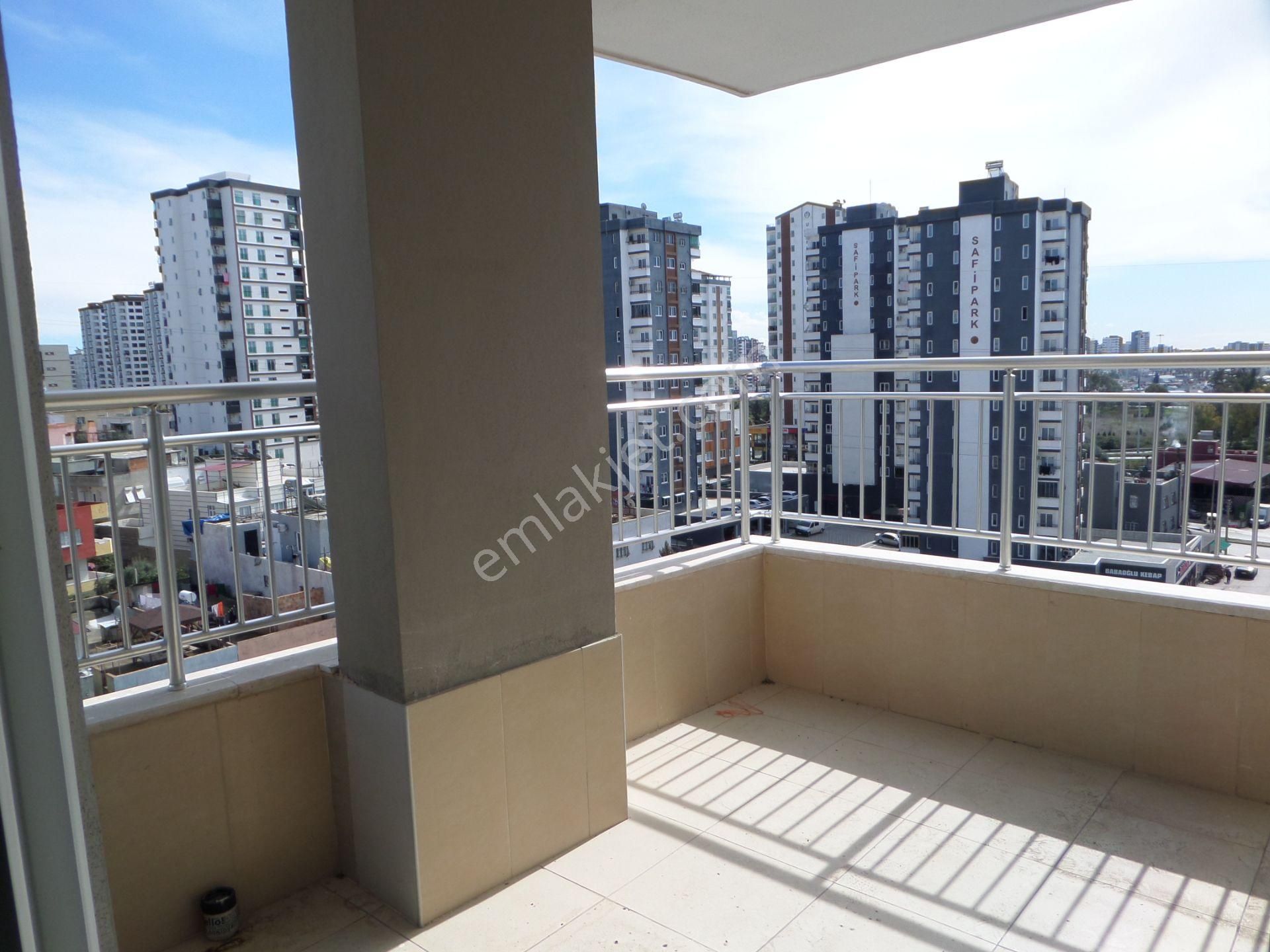 100.yılda,kriminal Civ.2+1,açık Mut.doğalgazlı Satılık Daire