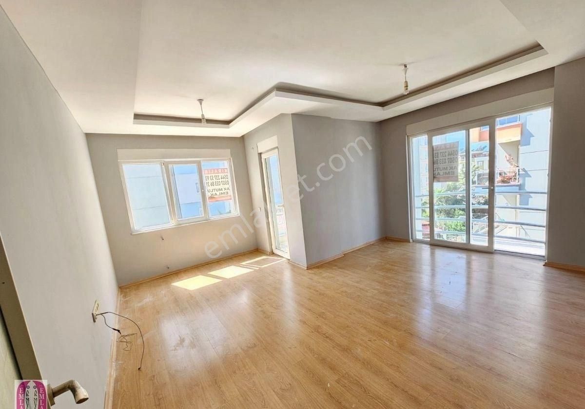 A K Mutludan Molla Yusufta Doğalgaz Kombili Site İçi 2+1 Daire - Görsel 15