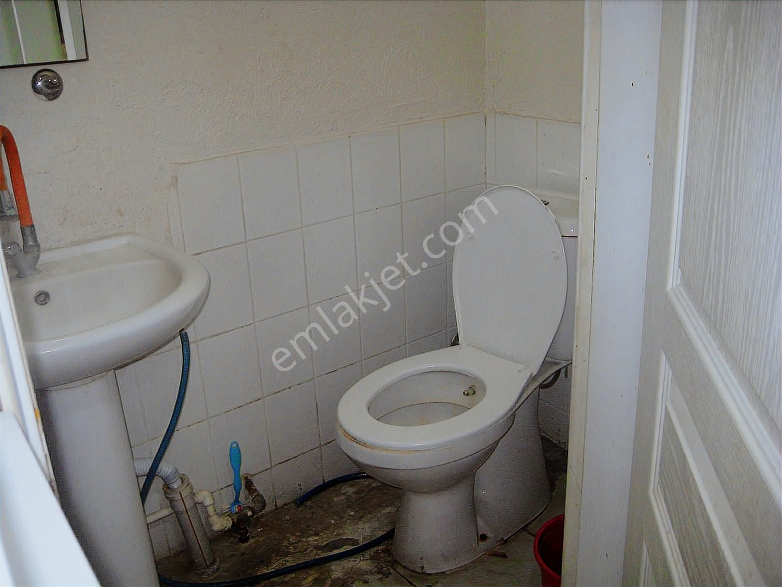 Menemen Çarşıda Cadde Üzerinde Kiralık 85 M2 Dükkan - Görsel 9