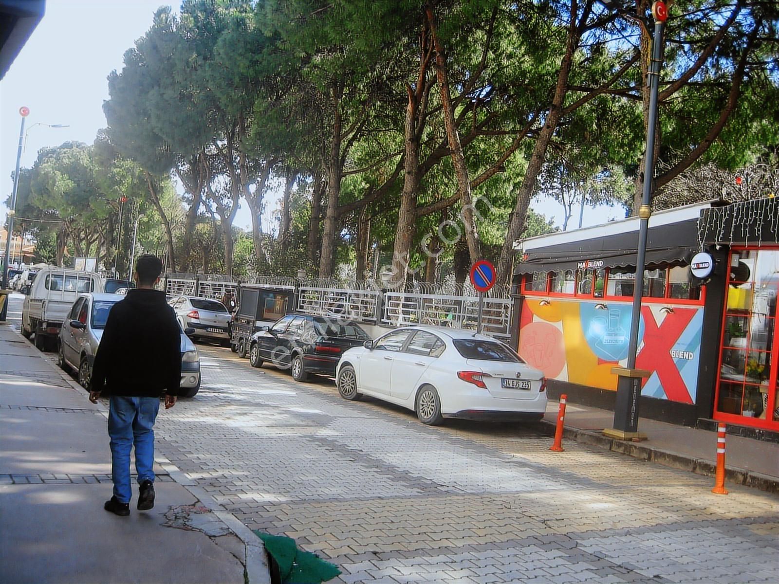 Menemen Çarşıda Cadde Üzerinde Kiralık 85 M2 Dükkan - Görsel 5