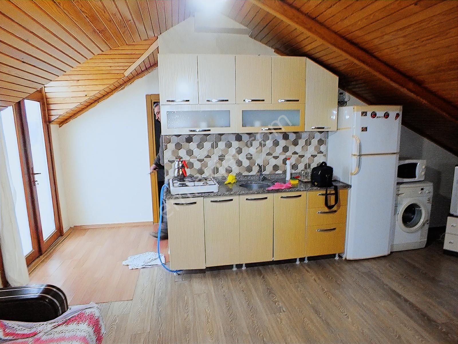 Velibaba Mah. 1+1 Kiralık 120m2 Eşyalı Teras Asansör Deniz Manza - Görsel 10