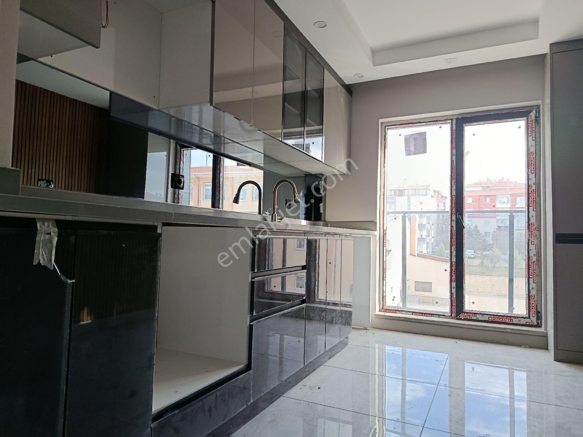 Süvari Mahallesi 2. Kat Asansörlü, 3+1 Ebeveyn Banyolu, Site Dairemiz. - Görsel 27