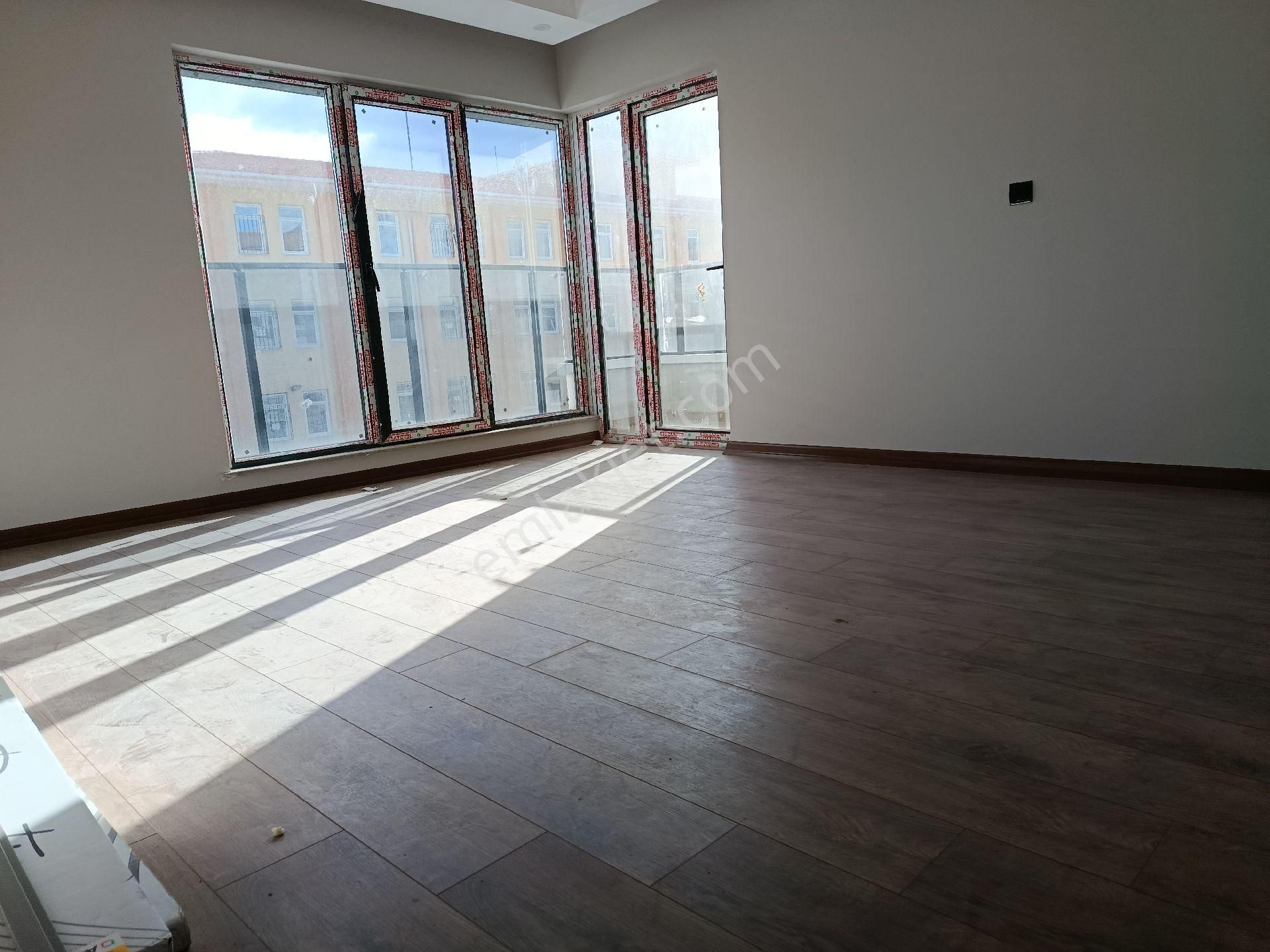 Süvari Mahallesi 2. Kat Asansörlü, 3+1 Ebeveyn Banyolu, Site Dairemiz. - Görsel 11