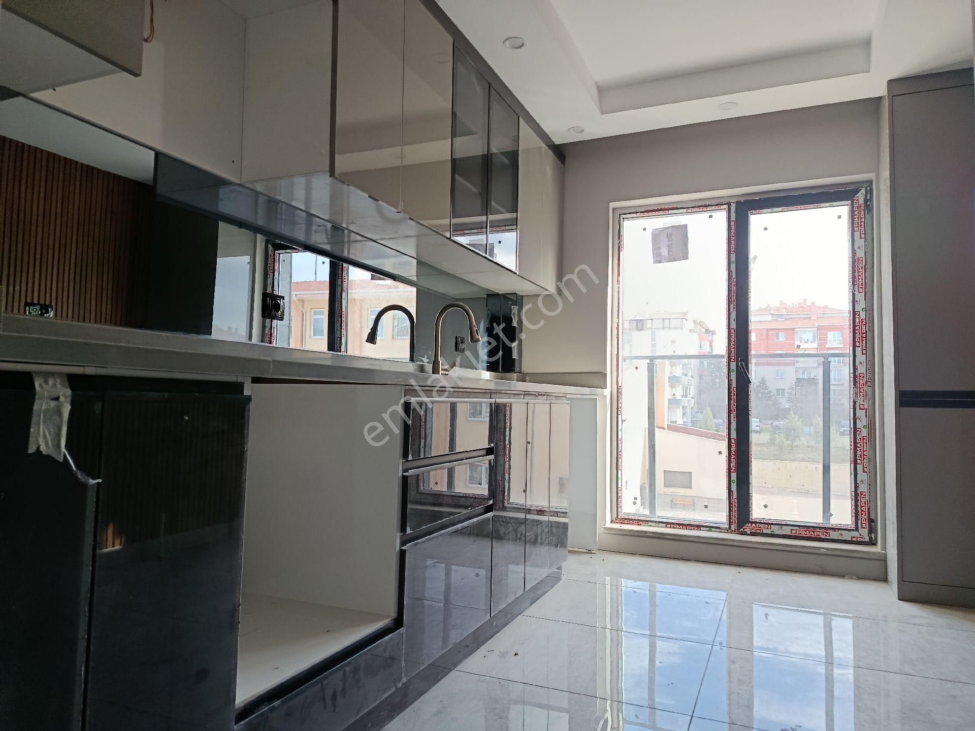 Süvari Mahallesi 2. Kat Asansörlü, 3+1 Ebeveyn Banyolu, Site Dairemiz. - Görsel 30