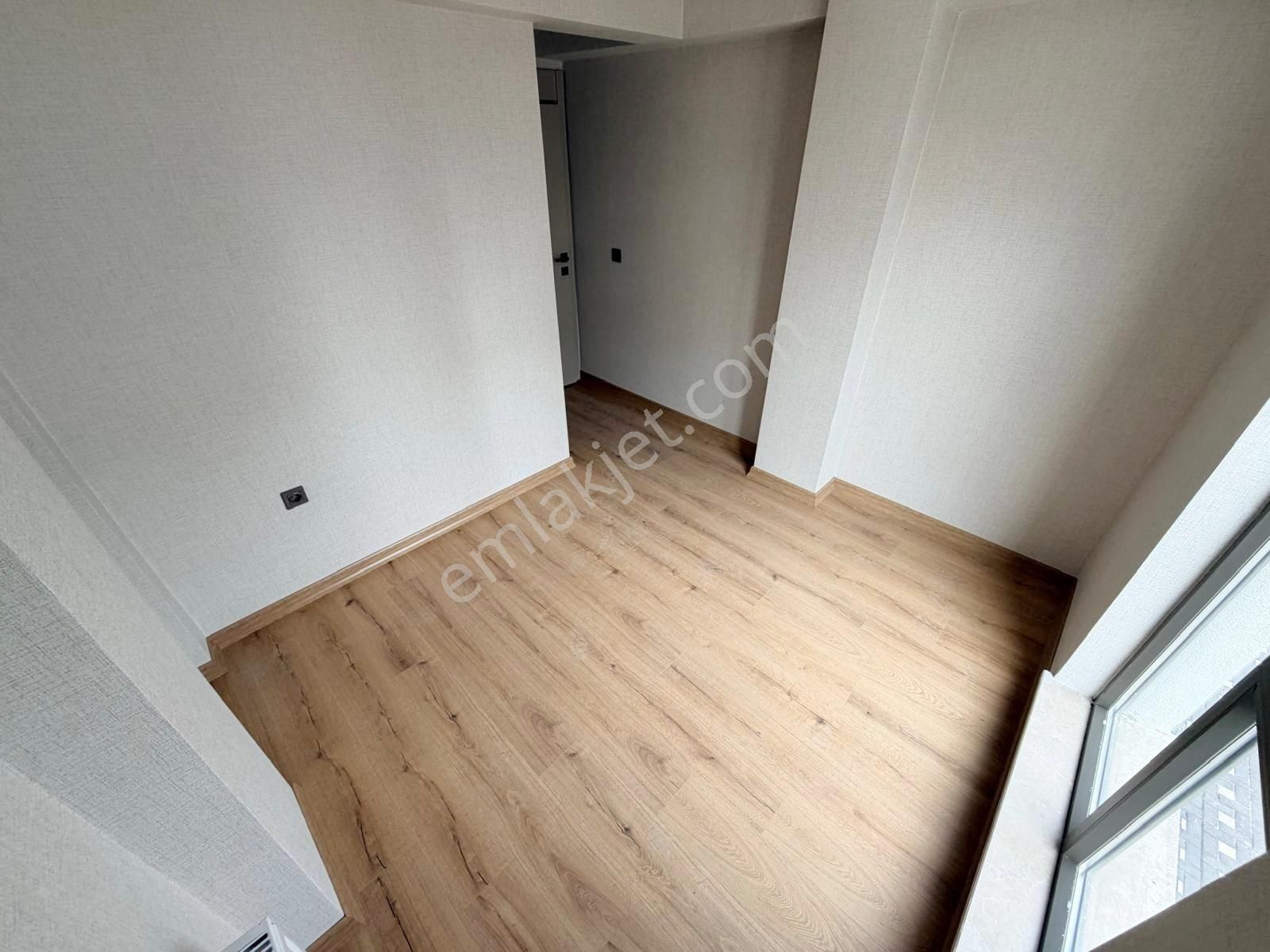 Menderesde Çarşı İçerisinde Anahtar Teslim Ultra Lüx Daire !!! - Görsel 2