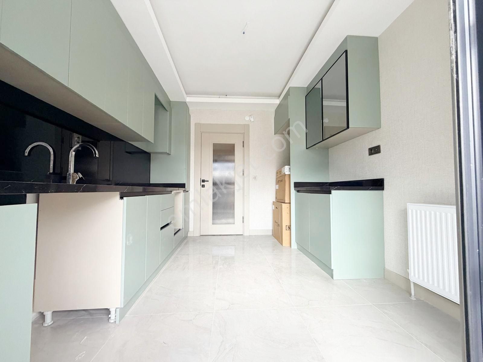 Menderesde Çarşı İçerisinde Anahtar Teslim Ultra Lüx Daire !!! - Görsel 3