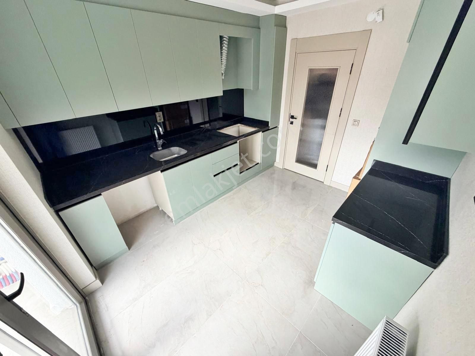 Menderesde Çarşı İçerisinde Anahtar Teslim Ultra Lüx Daire !!! - Görsel 13