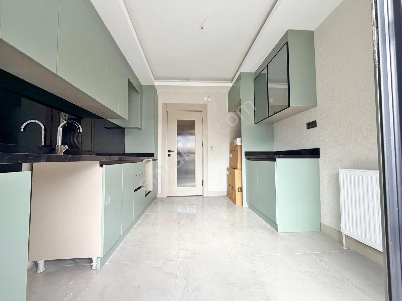 Menderesde Çarşı İçerisinde Anahtar Teslim Ultra Lüx Daire !!! - Görsel 11