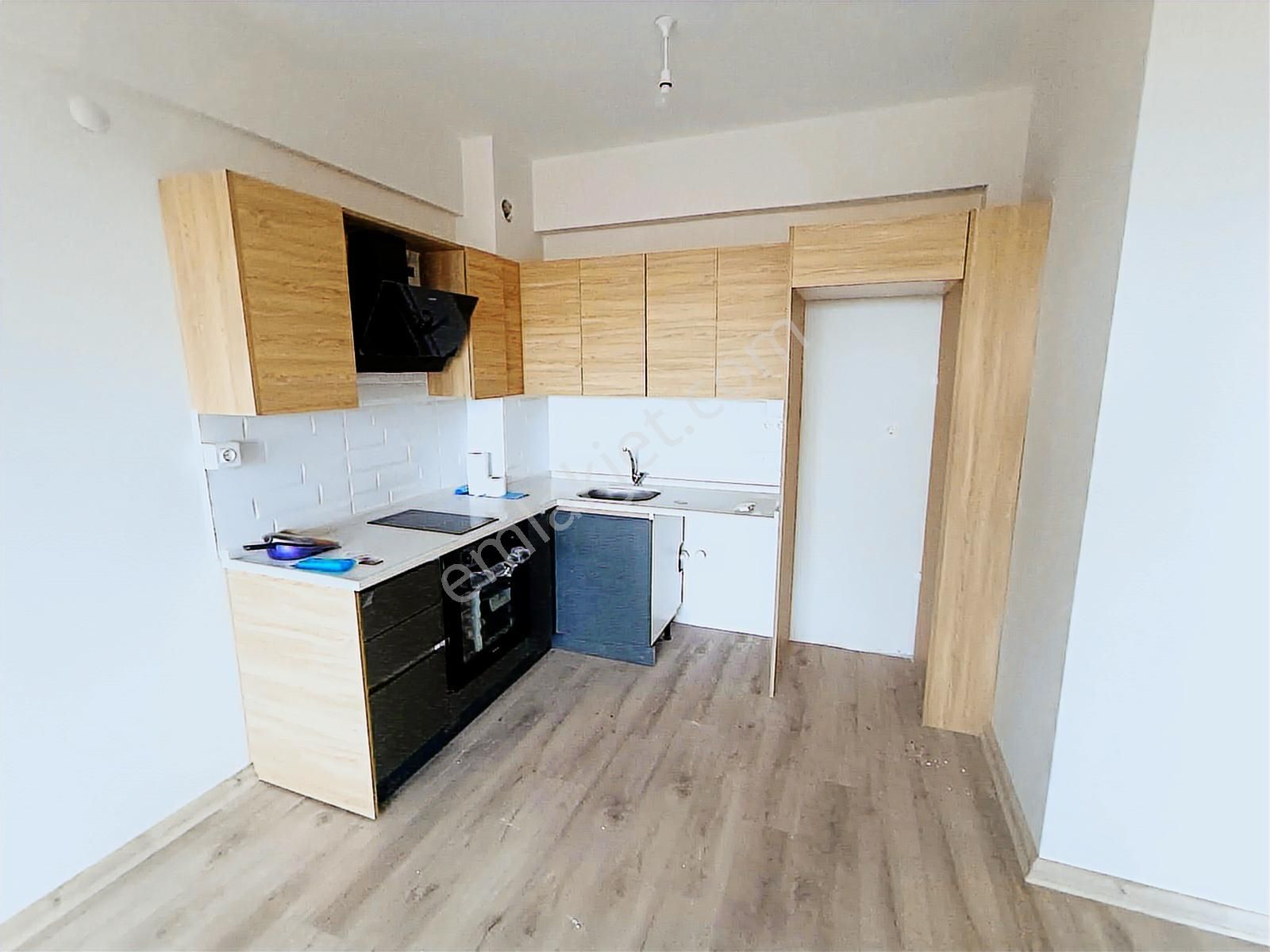 Çorluemlak Konutlar Bölgesi 1+1 55m² Havuz Cepheli Kiralık Daire - Görsel 17