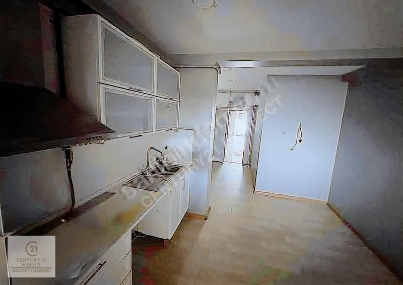 Minibüs Caddesi Üzerinde Ön Kullanımlı Dükkan - Görsel 5