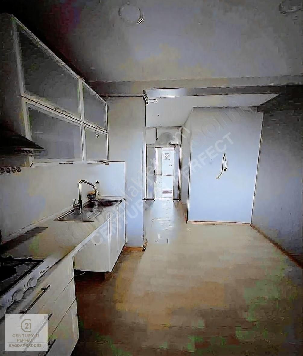 Minibüs Caddesi Üzerinde Ön Kullanımlı Dükkan - Görsel 3
