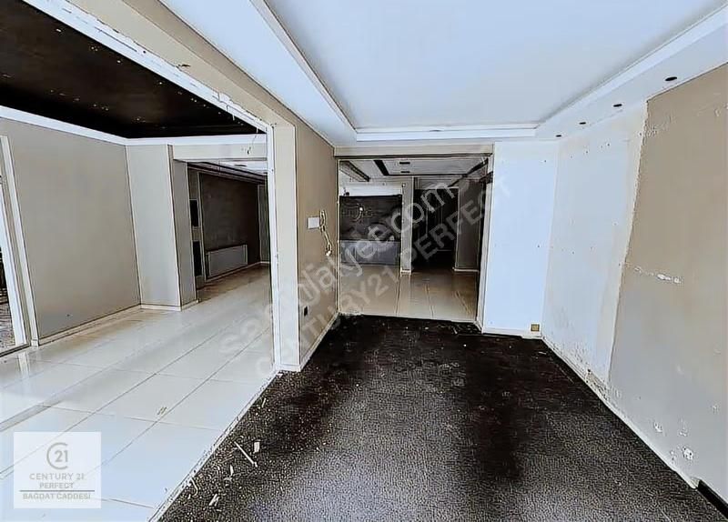 Minibüs Caddesi Üzerinde Ön Kullanımlı Dükkan - Görsel 6