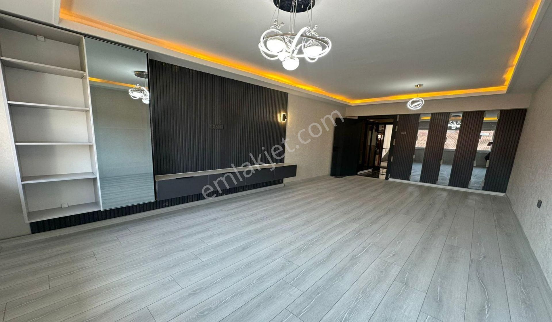 Bademlikde Site Konseptinde 3+1 Lüx Yapılı Kaçırmayın