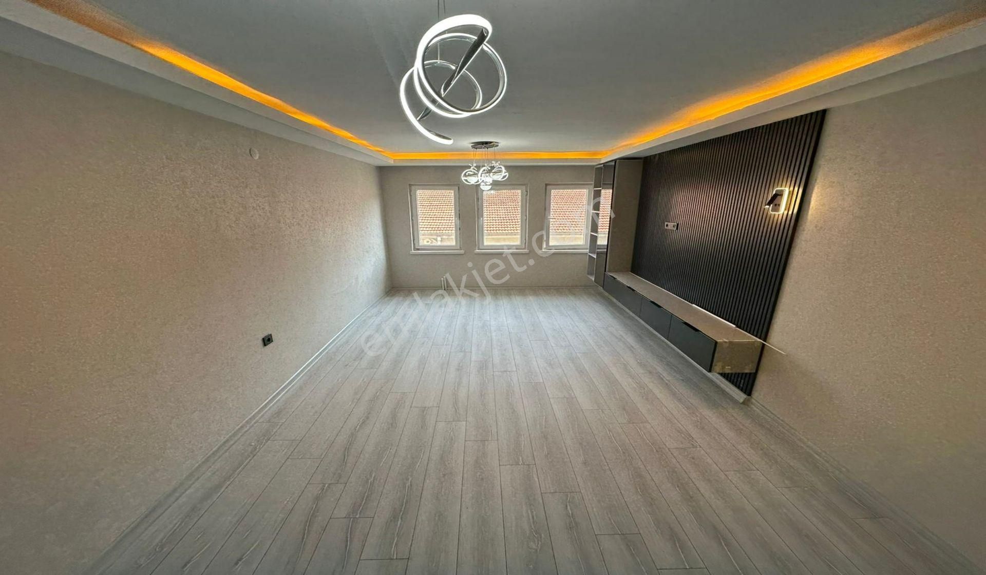 Bademlikde Site Konseptinde 3+1 Lüx Yapılı Kaçırmayın - Görsel 11