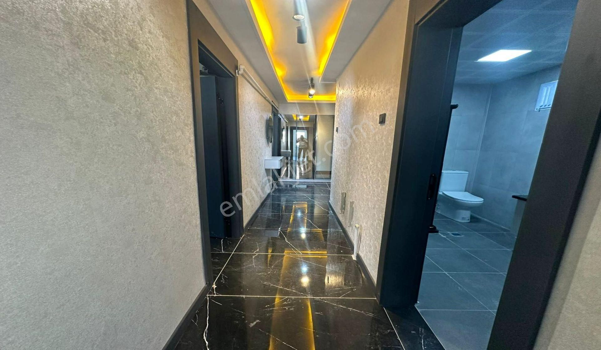 Bademlikde Site Konseptinde 3+1 Lüx Yapılı Kaçırmayın - Görsel 32