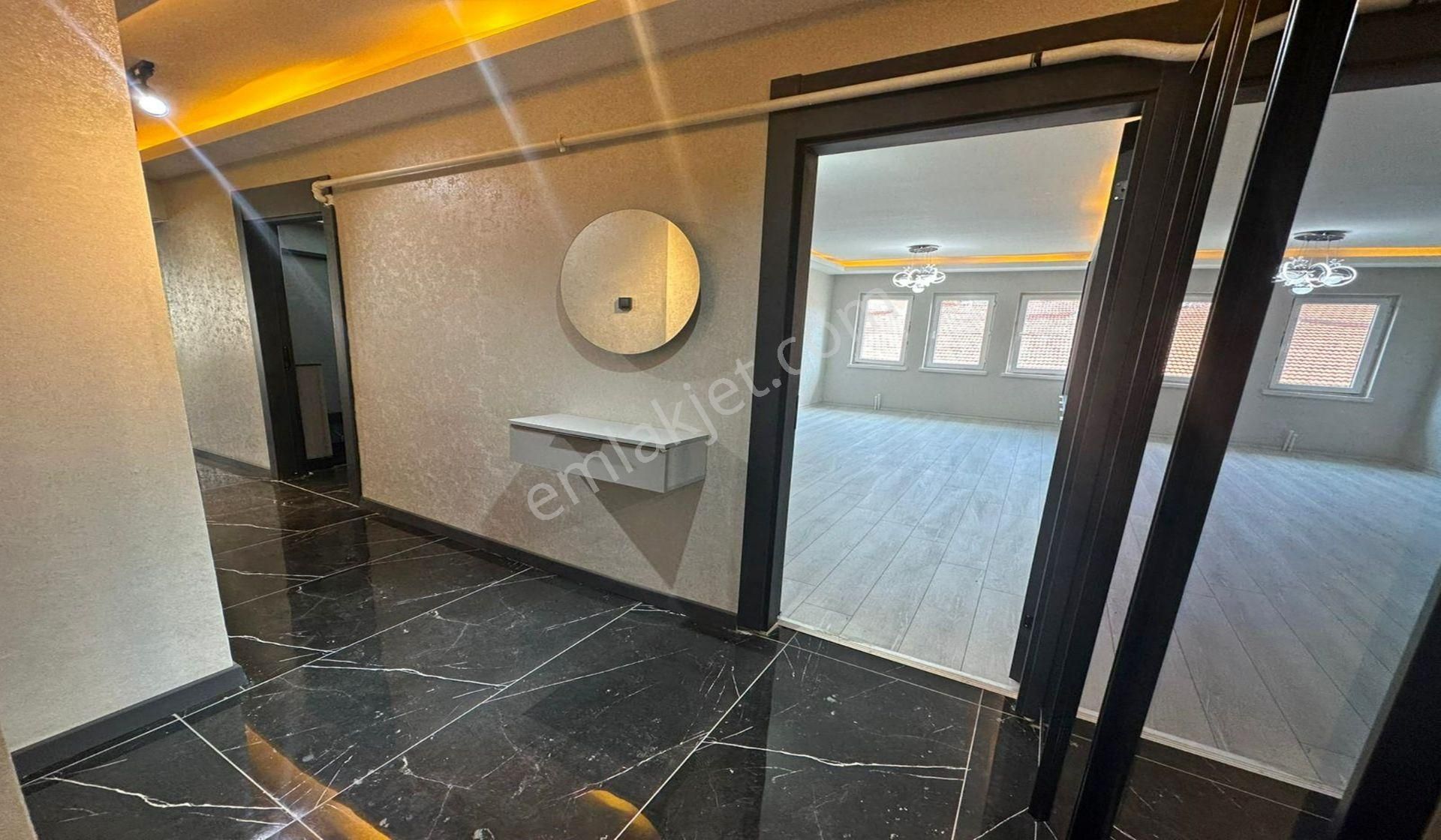 Bademlikde Site Konseptinde 3+1 Lüx Yapılı Kaçırmayın - Görsel 26