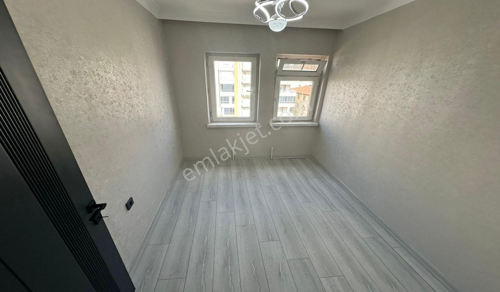 Bademlikde Site Konseptinde 3+1 Lüx Yapılı Kaçırmayın - Görsel 17