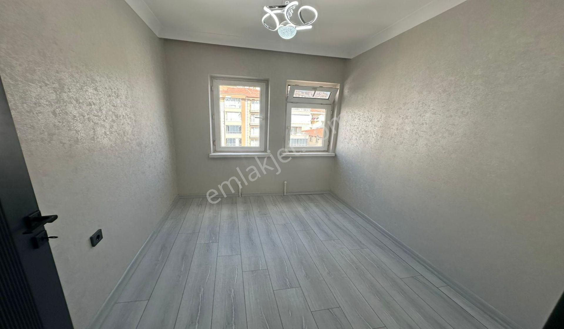 Bademlikde Site Konseptinde 3+1 Lüx Yapılı Kaçırmayın - Görsel 16