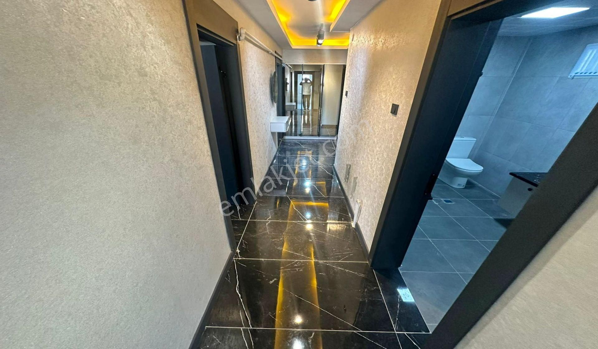 Bademlikde Site Konseptinde 3+1 Lüx Yapılı Kaçırmayın - Görsel 35