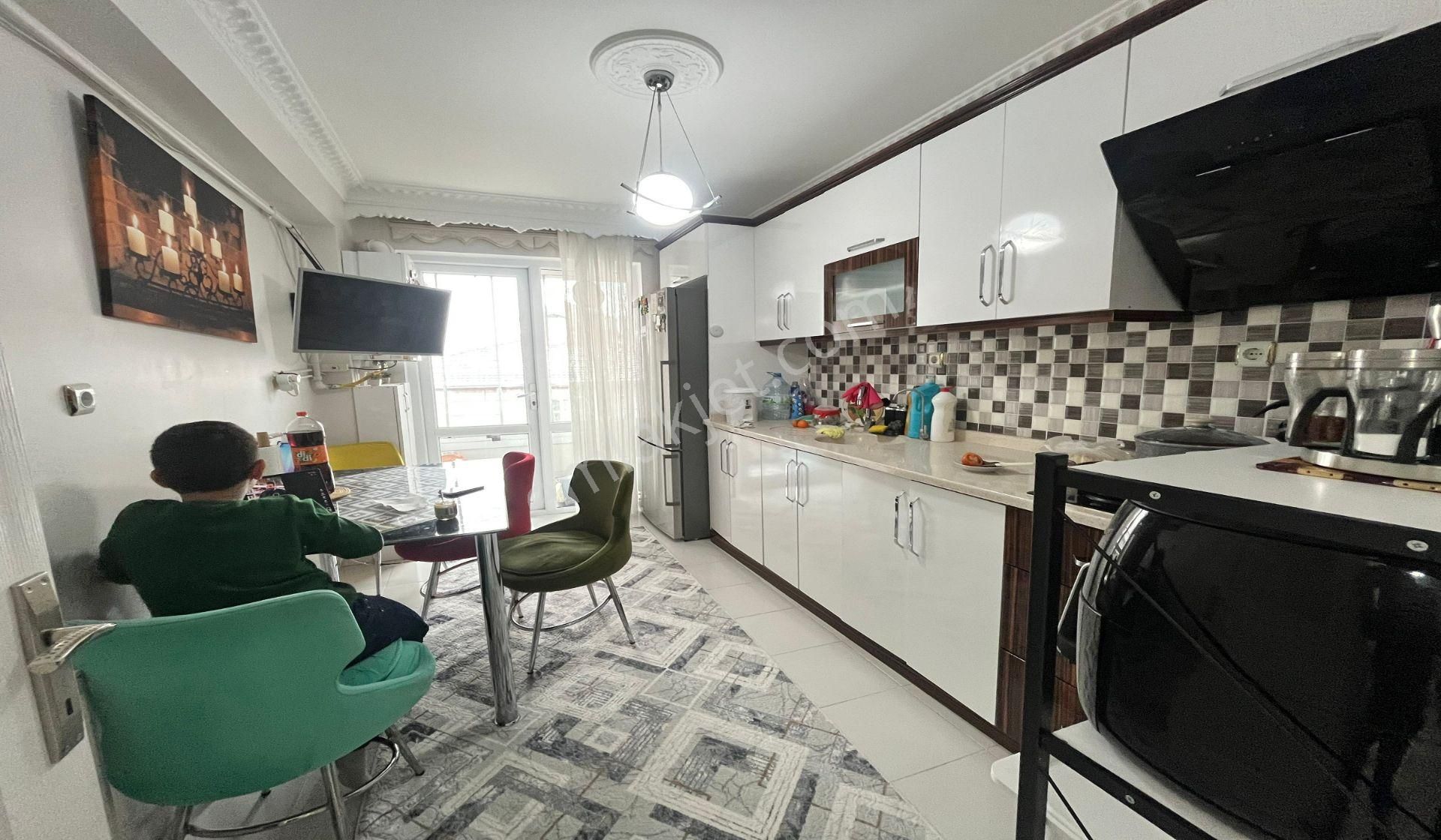 Kanunide Yeni Binada Ara Katta 3+1 Masrafsız Krediye Uygun - Görsel 2