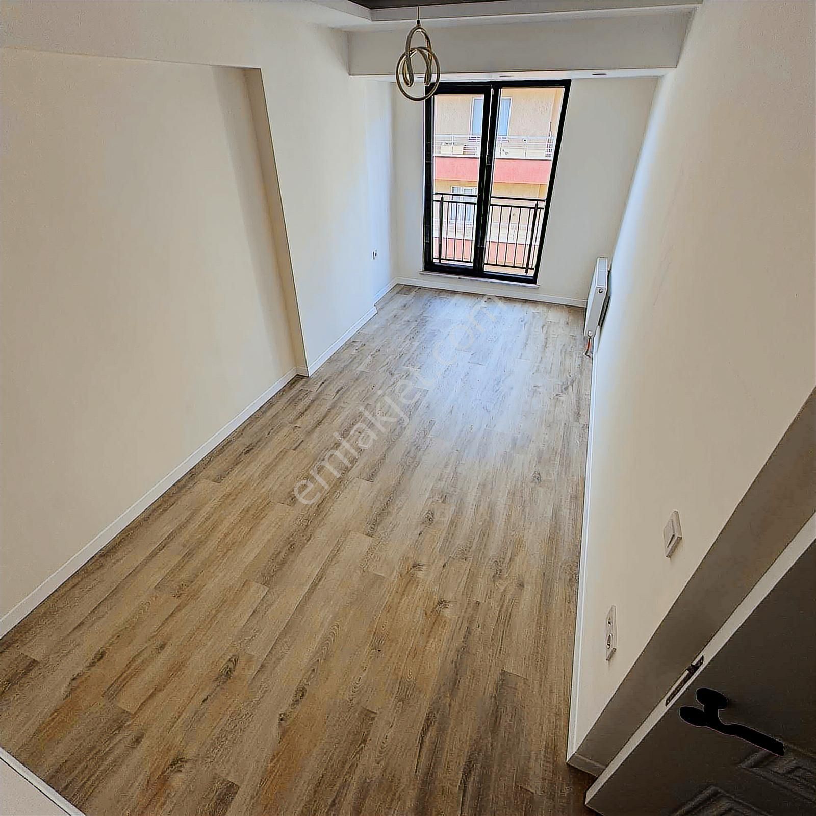 Çanakkale Yeni Kordon'da Sıfır Oturuma Hazır Dubleks 3+1 - Görsel 14