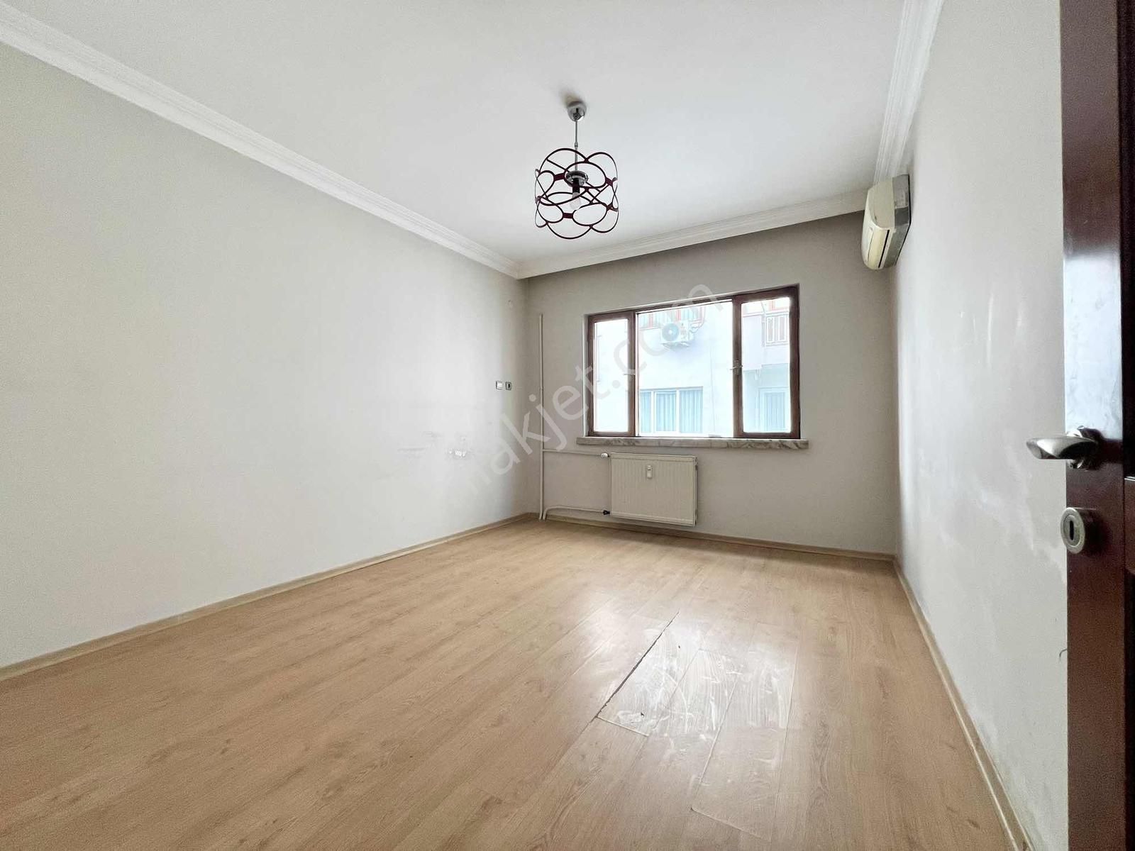 Atalar'da Kiralık 3+1 160m2 Çift Balkonlu Kullanışlı Geniş Daire - Görsel 6