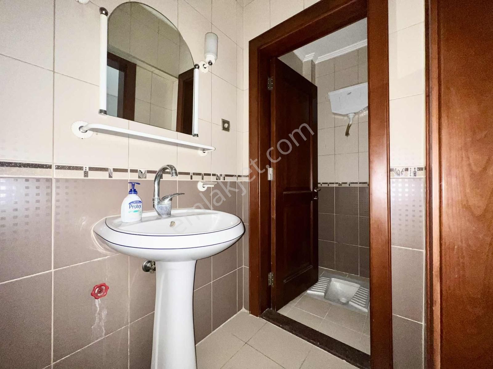 Atalar'da Kiralık 3+1 160m2 Çift Balkonlu Kullanışlı Geniş Daire - Görsel 25