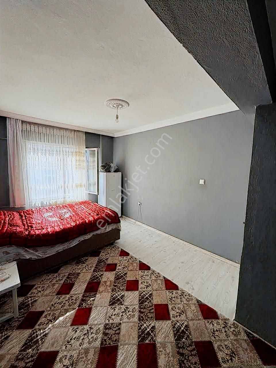 Muhittin Mahallesin De Satılık 3+1 Geniş Arakat Daire - Görsel 5