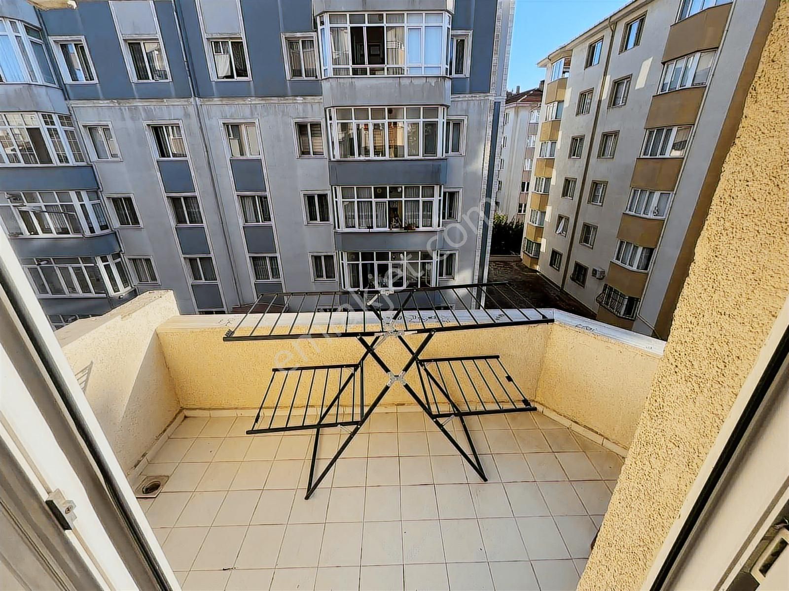 Muhittin Mahallesin De Satılık 3+1 Geniş Arakat Daire - Görsel 12