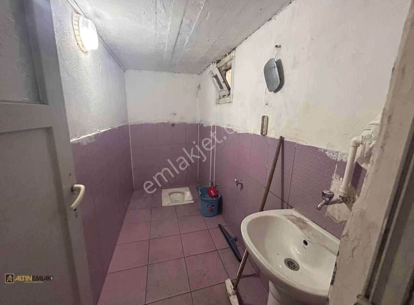 Ön Alanlı Düz Giriş 2 Katlı Cadde Üzeri Kiralık Mağaza - Görsel 2