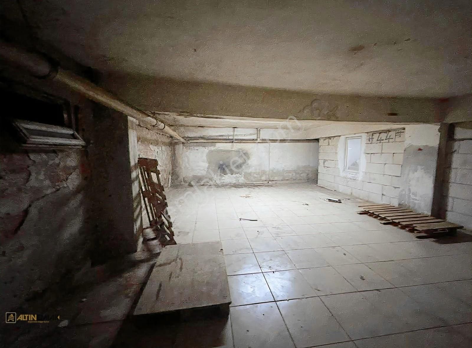 Ön Alanlı Düz Giriş 2 Katlı Cadde Üzeri Kiralık Mağaza - Görsel 21