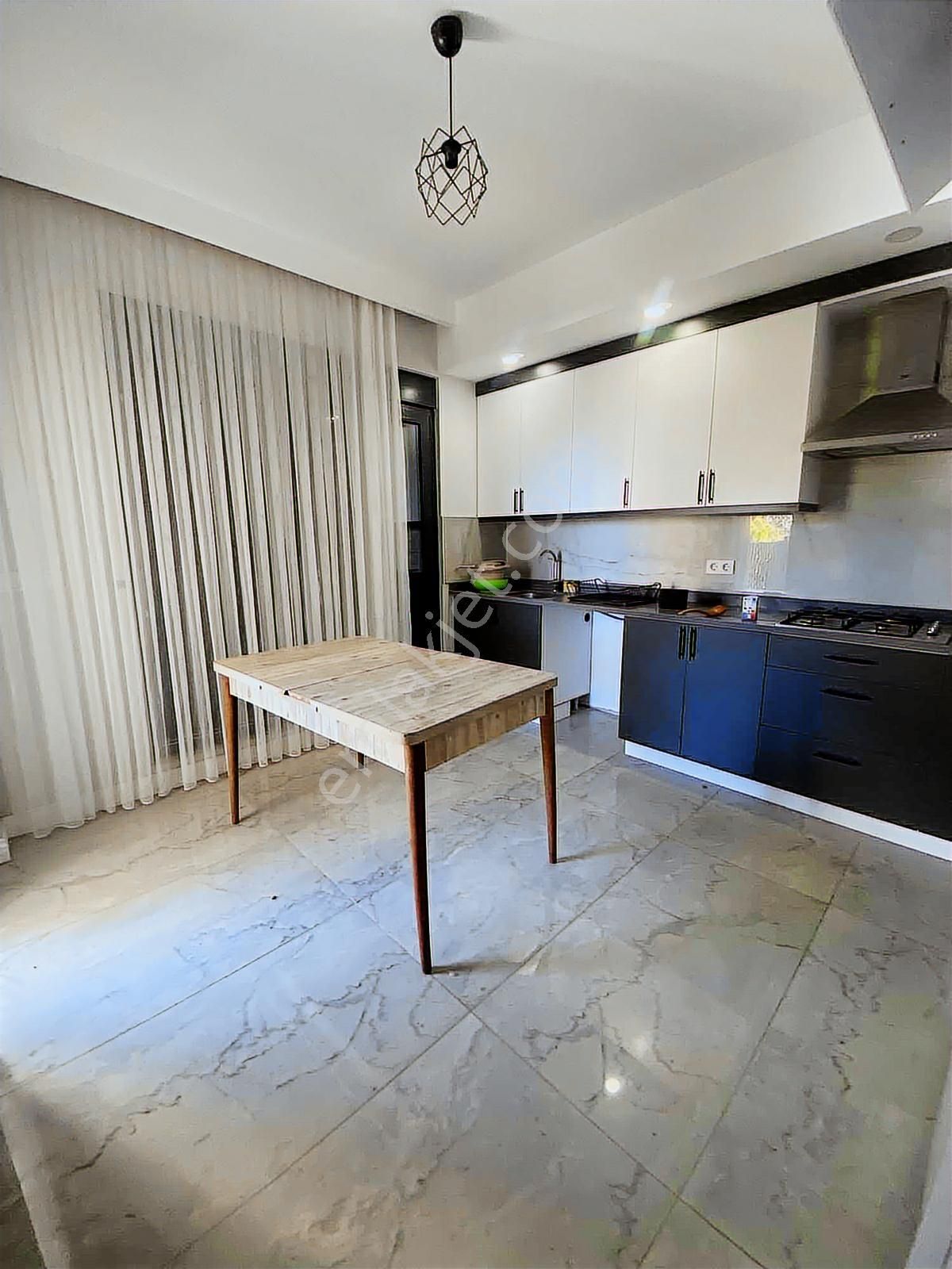 İnfo Gayrimenkul Ilıcada Ful Eşyalı Kiralık 2+1 - Görsel 12