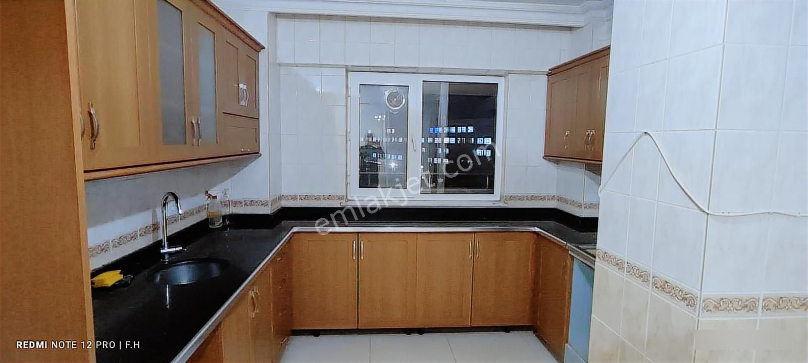 Med Life Gayrimenkul' Den Merkezi Konumda Kiralık Daire - Görsel 2