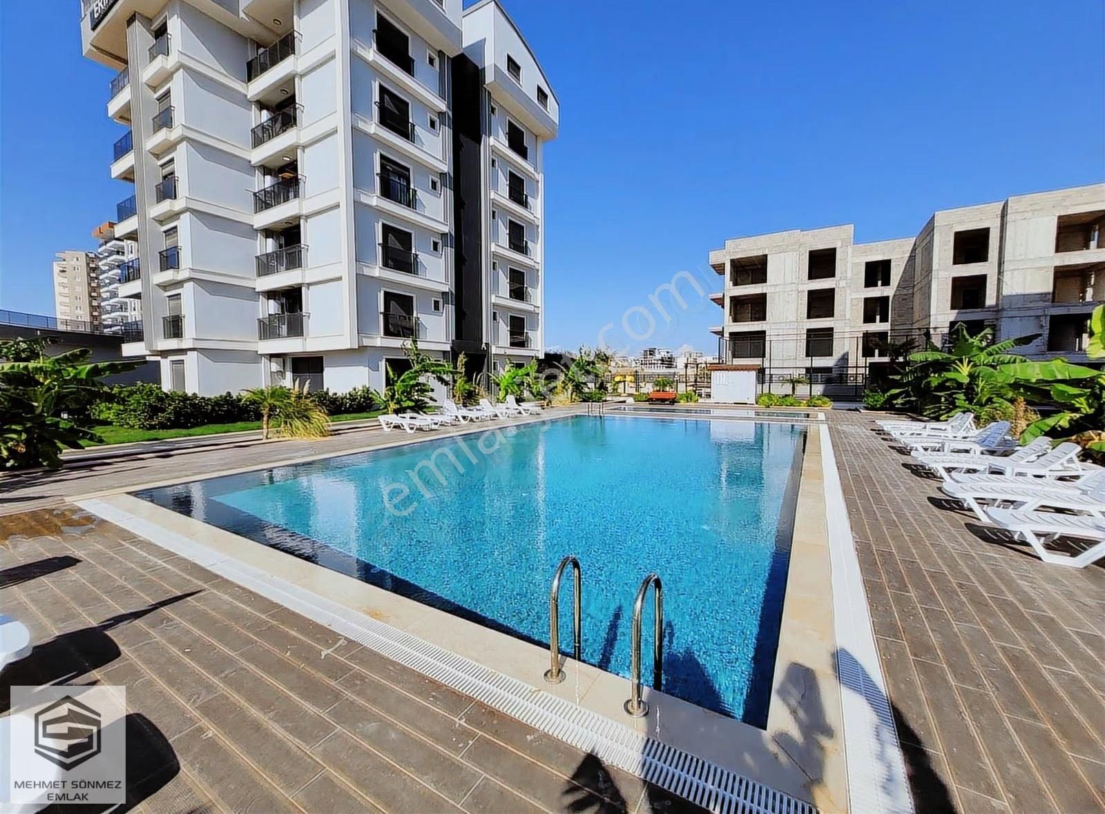 Aksu Altıntaş Rüzgar Luxury 2 Sitesi 1+1 Mobilyalı Daire