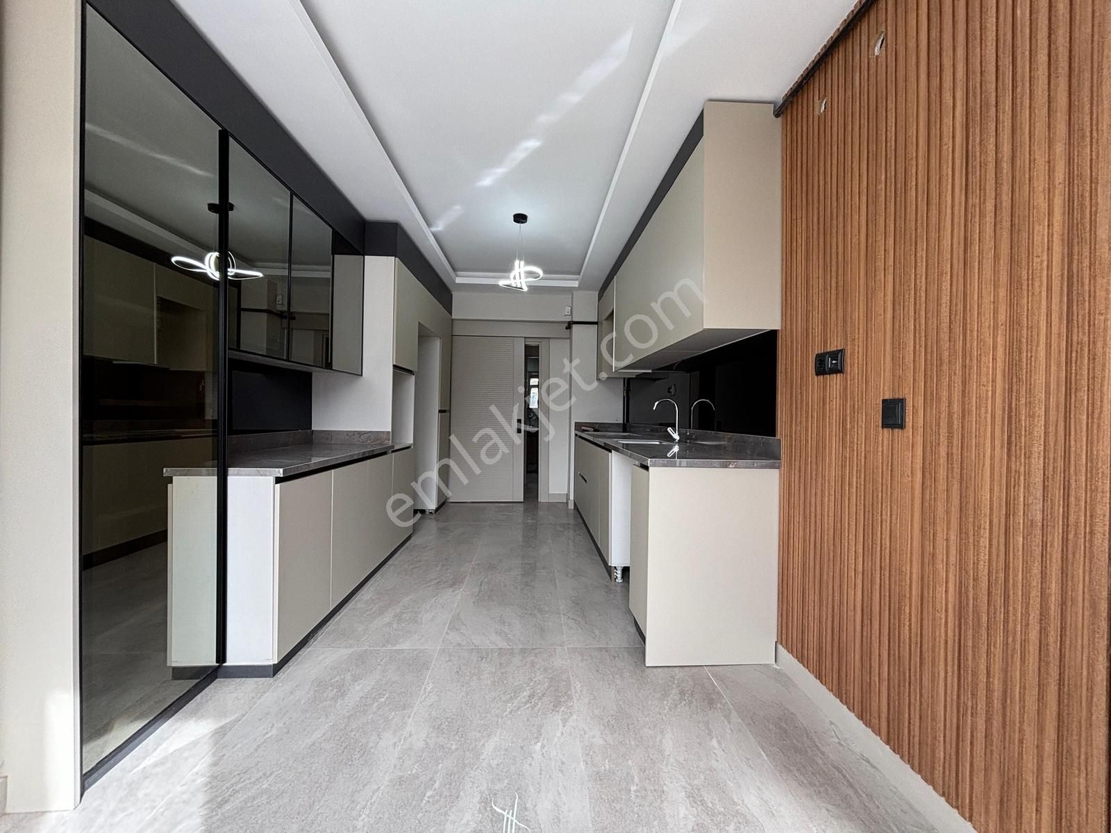 Yuvam'dan Çarşı İçerisinde Ultra Lüx Masrafsız 4+1 Fırsatı