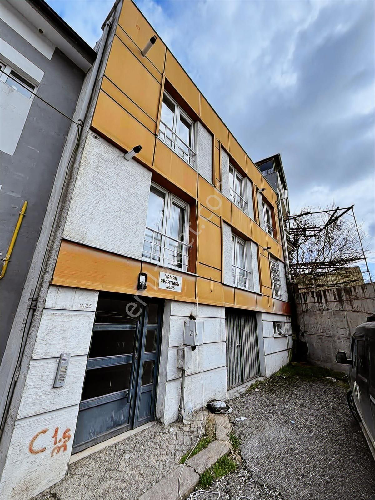 Krc İnşaattan Büyükdere Kiralık 1+1 Eşyalı Daire