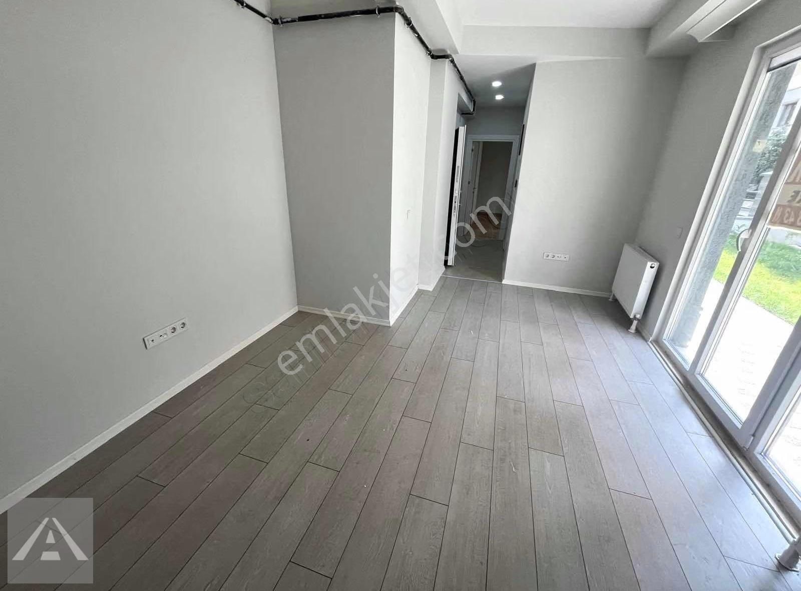 Altıntepe'de Bahçe Kullanımlı Tapu Masrafsız 1+1 - Görsel 17